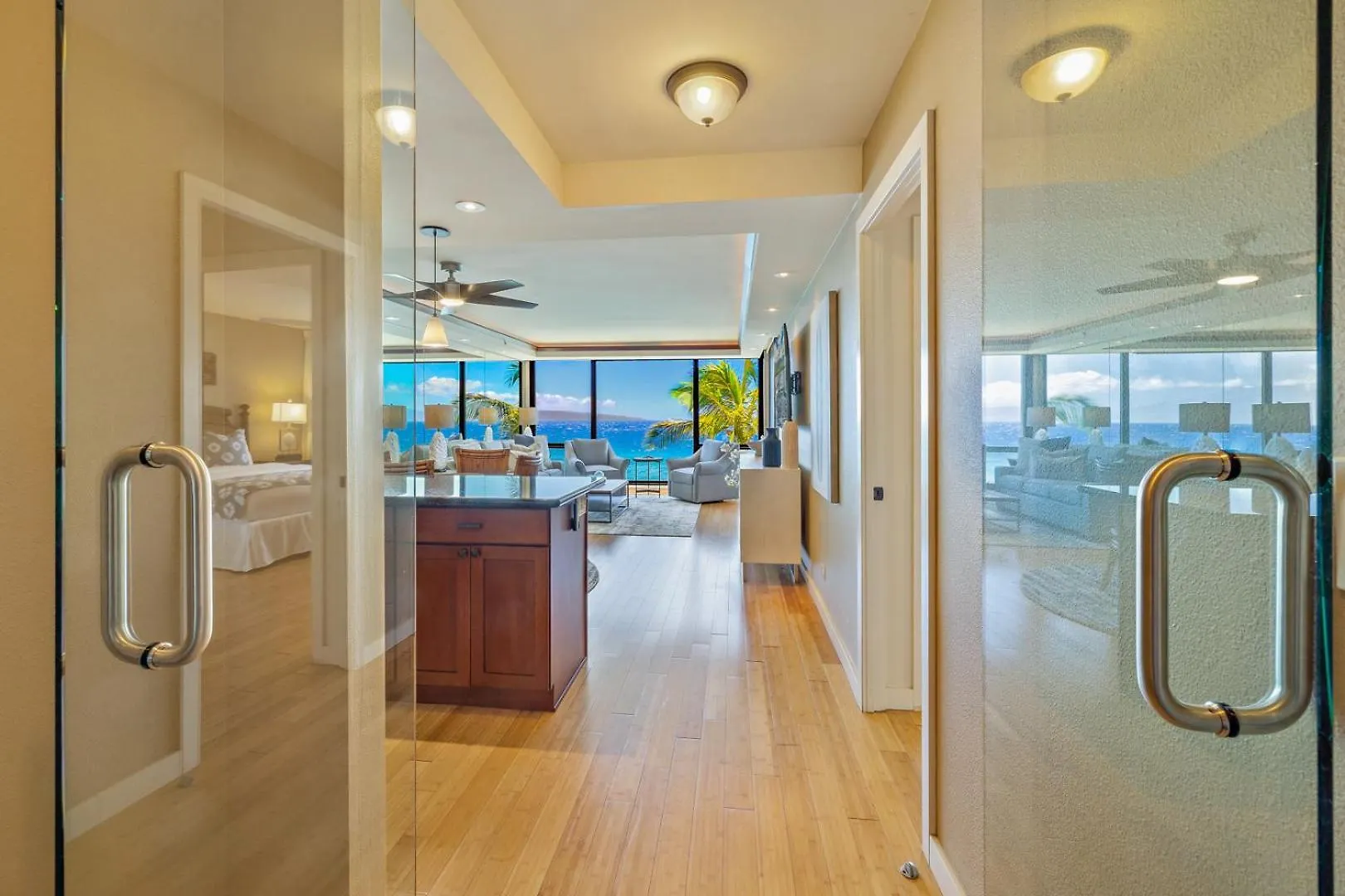 Apartment Exquisite One-Bedroom, One-Bathroom Beachfront Residence! Kaanapali