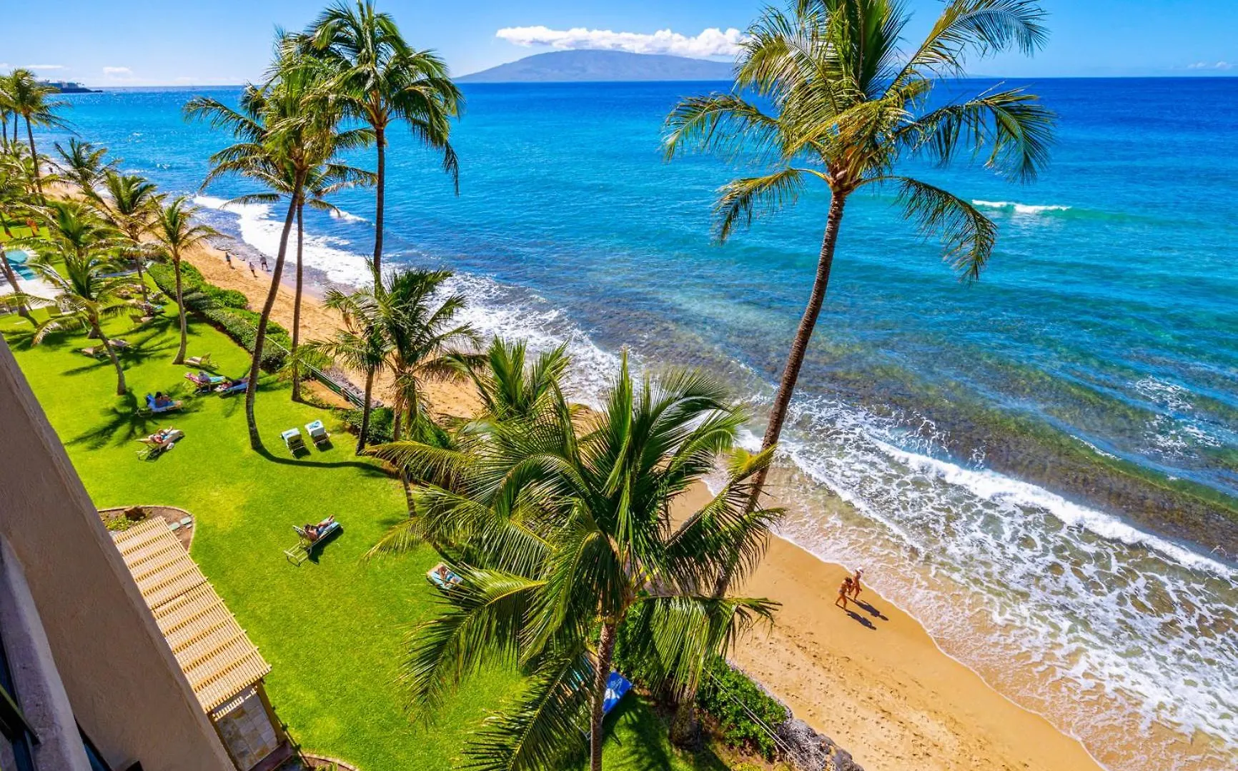 Exquisite One-Bedroom, One-Bathroom Beachfront Residence! Kaanapali